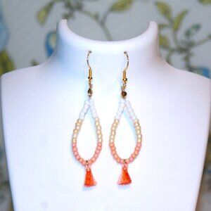 White to peach ombre beaded teardrop earrings with mini tassels ED-8-028